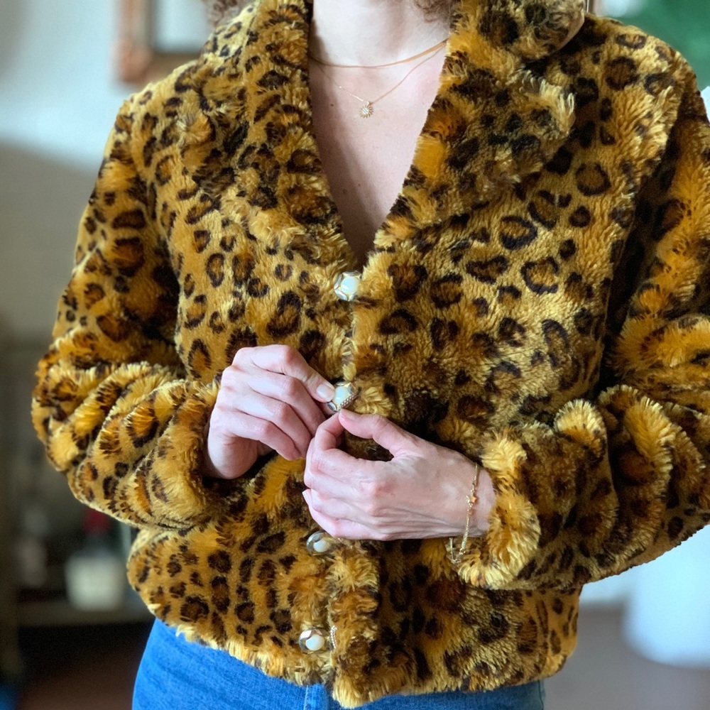 Faux fur leopard jacket